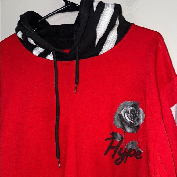 Hype Red Sweatshirt with Bold Stripes - Picture 6 of 13